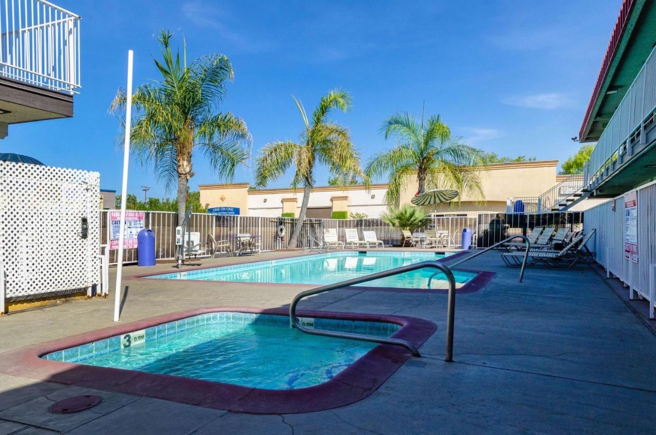 Motel 6-Fresno, Ca - Yosemite Hwy Exterior foto