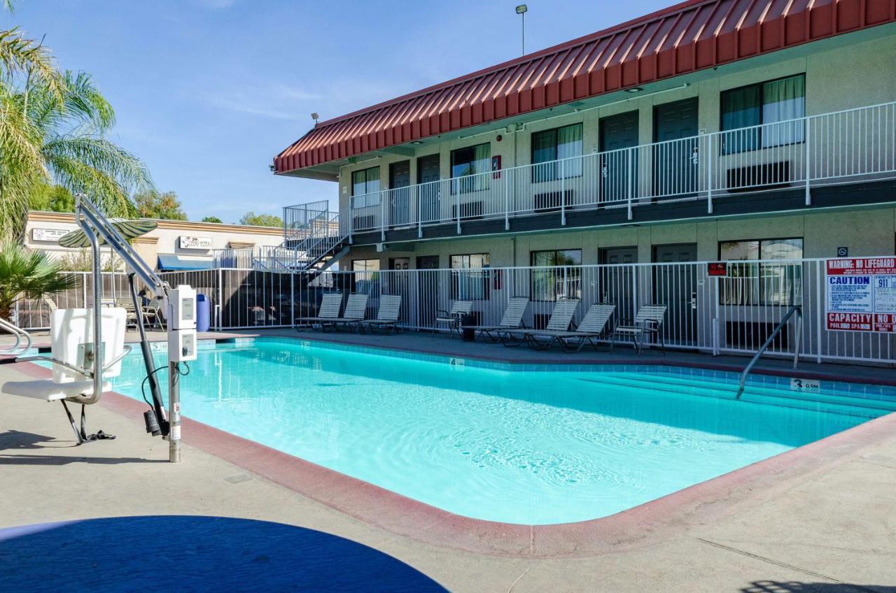 Motel 6-Fresno, Ca - Yosemite Hwy Exterior foto